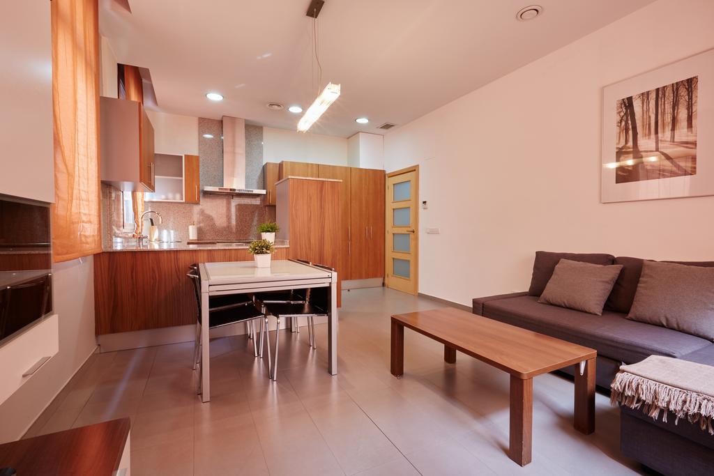 Exalt 21 Apartman Barcelona Szoba fotó